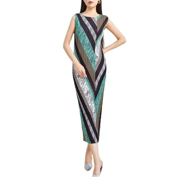 Printed Geometric Sleeveless Round Neck Slim Fit Long Dress - Image 5