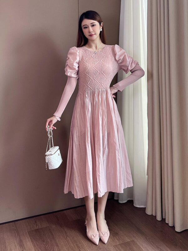 Round Neck Slimming Long Sleeve Solid Color Dress - Image 4